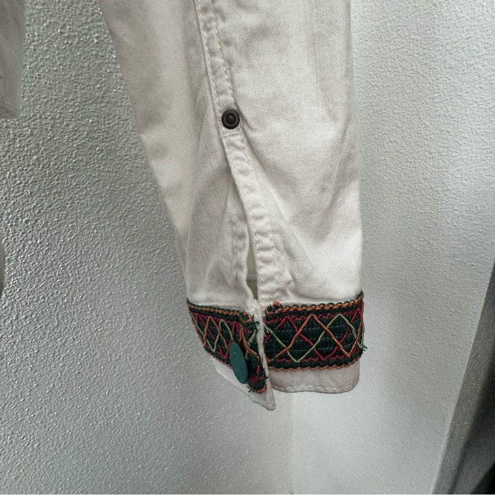 White Denim Jacket Custom Floral Design Painted Back SZ L - Picture 11 of 15